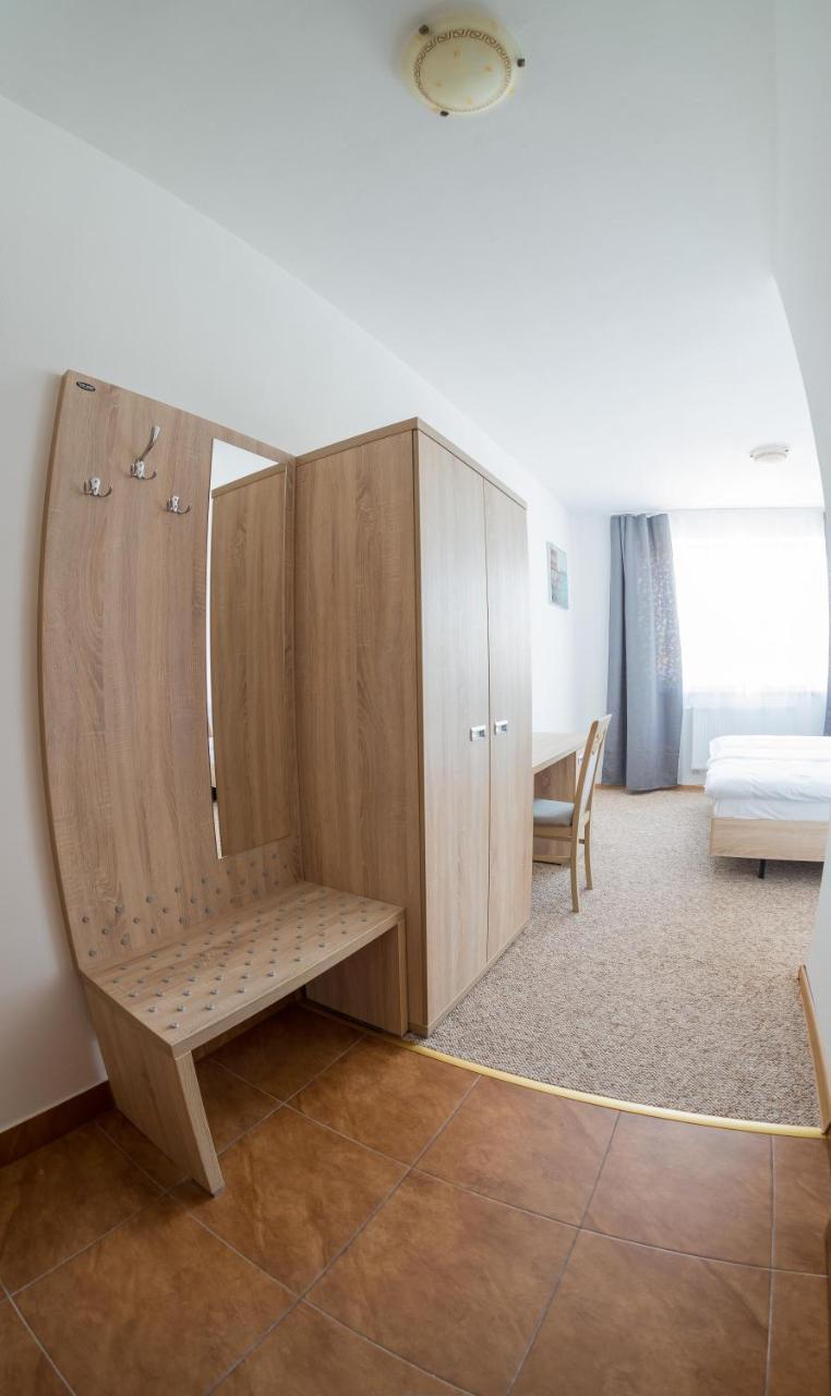Patra Bed and Breakfast Warszawa Exteriör bild