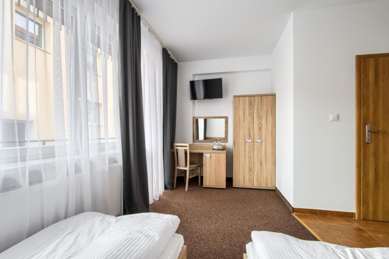 Patra Bed and Breakfast Warszawa Exteriör bild