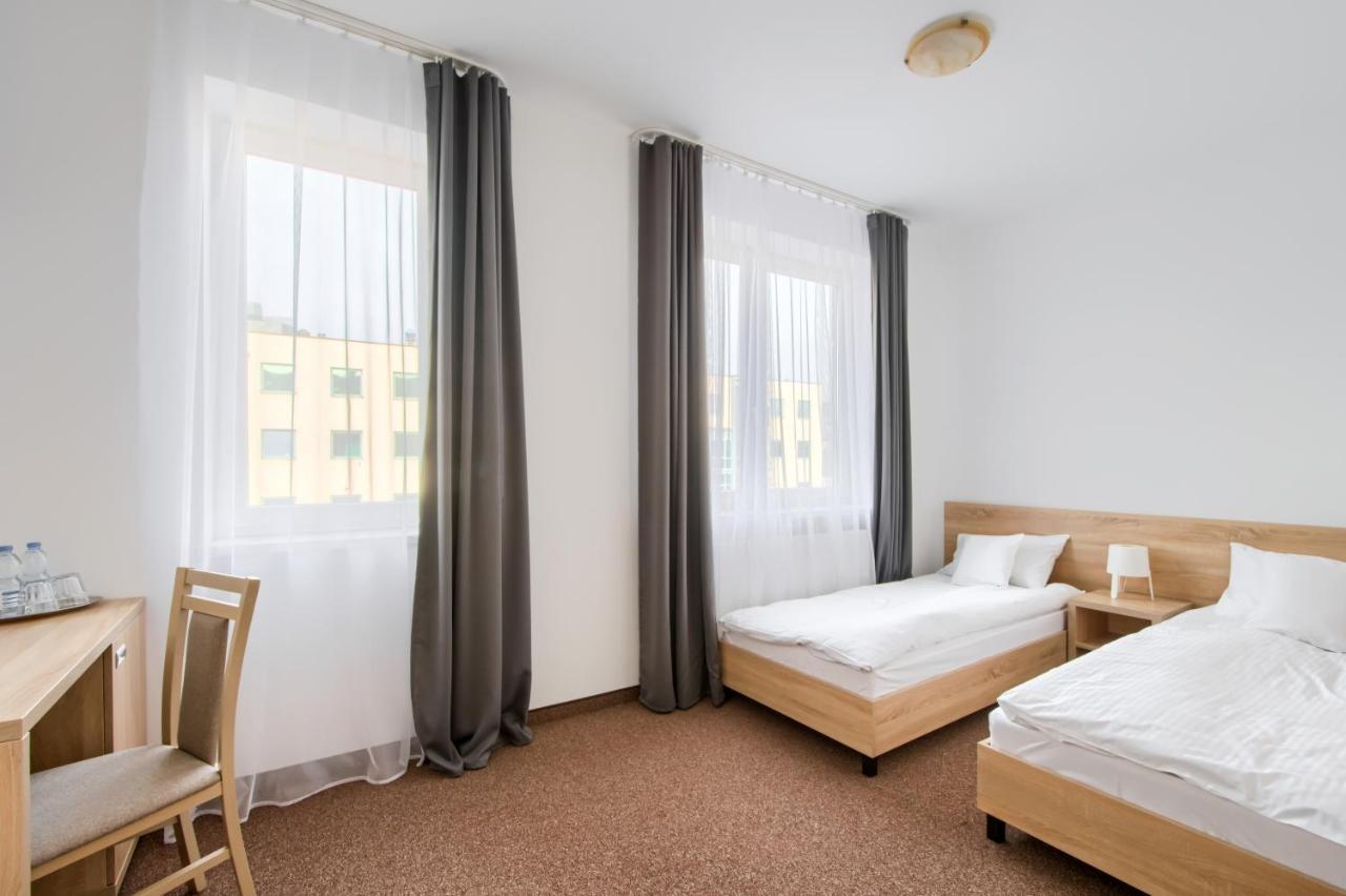 Patra Bed and Breakfast Warszawa Exteriör bild