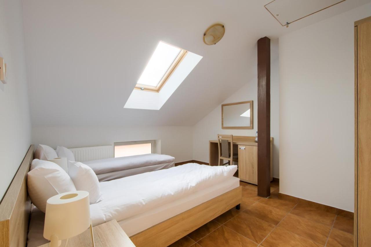 Patra Bed and Breakfast Warszawa Exteriör bild