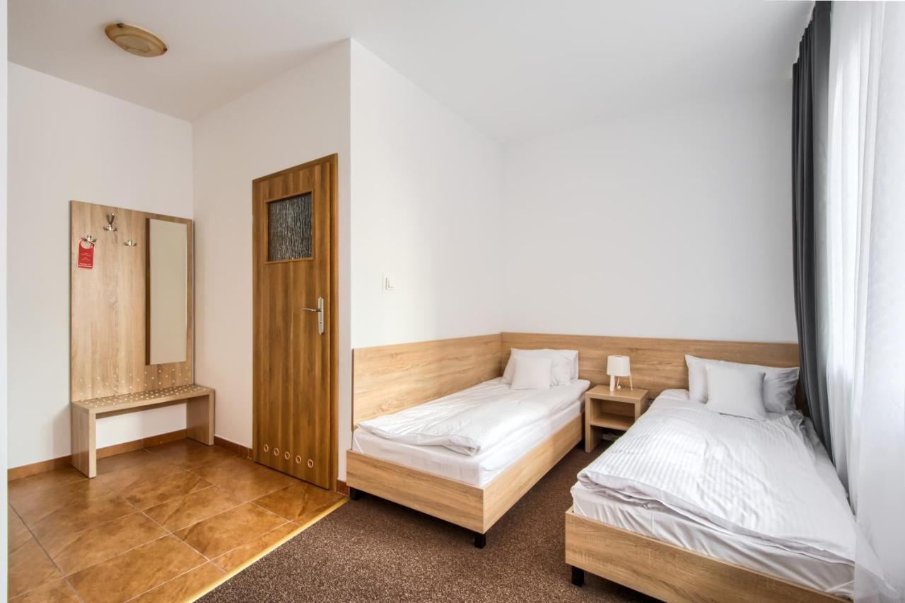 Patra Bed and Breakfast Warszawa Exteriör bild