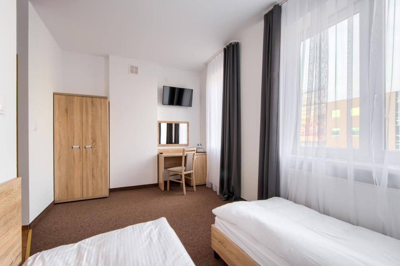 Patra Bed and Breakfast Warszawa Exteriör bild
