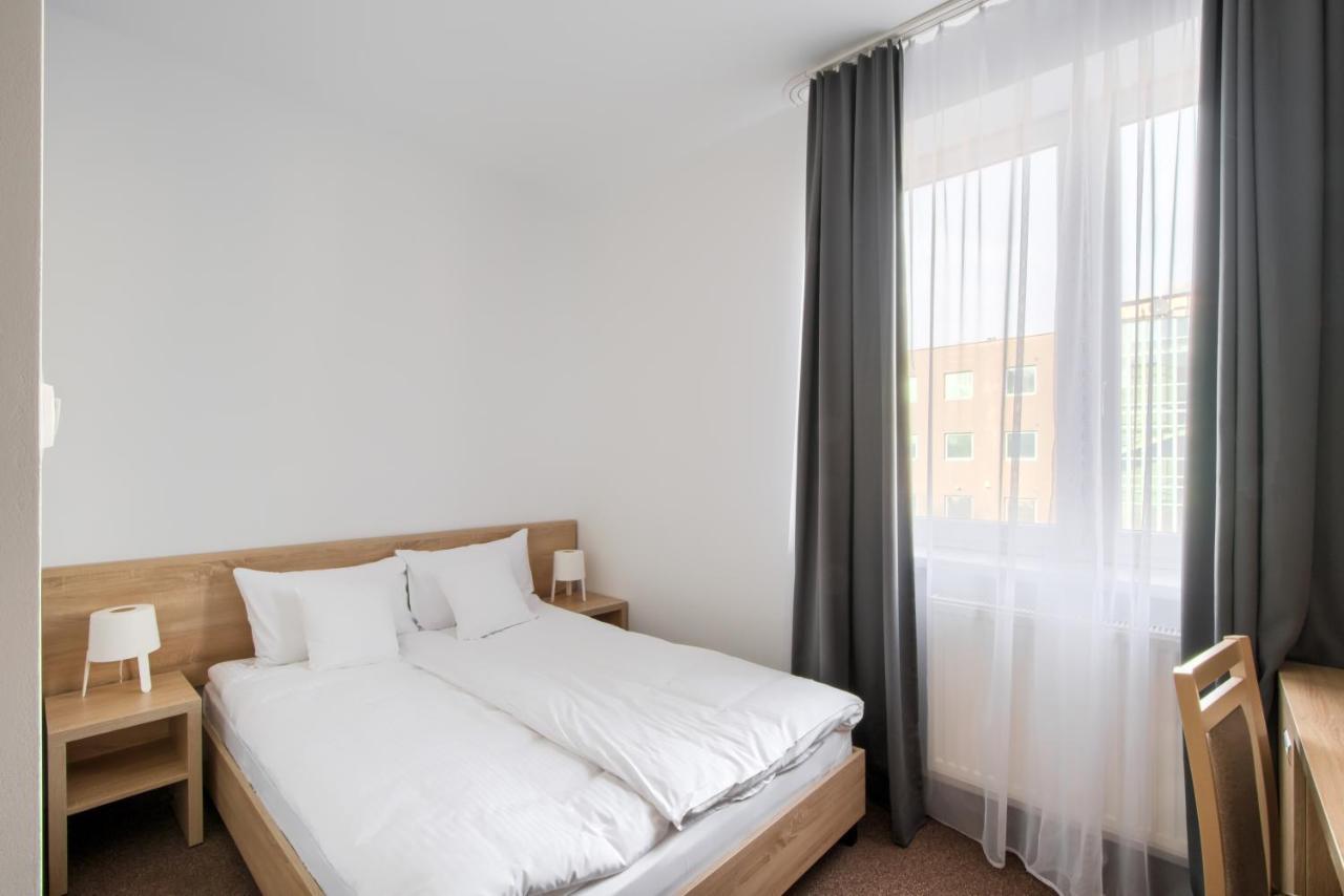 Patra Bed and Breakfast Warszawa Exteriör bild